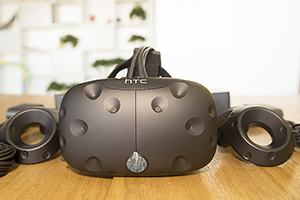 HTC Vive开箱:这才是VR正确玩法